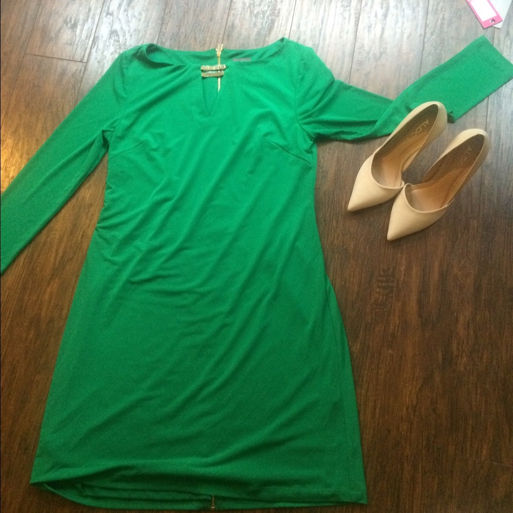 NWT Vince Camuto green dress